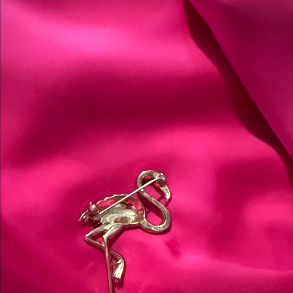 Trifari Gold Flamingo Brooch - Picture 3 of 9